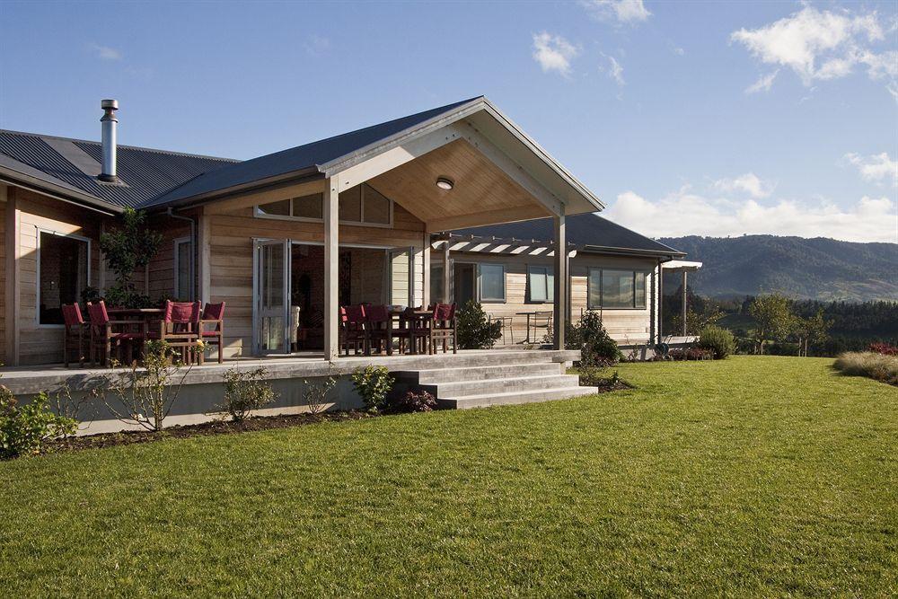 Kaimai Country Lodge Катикати Экстерьер фото