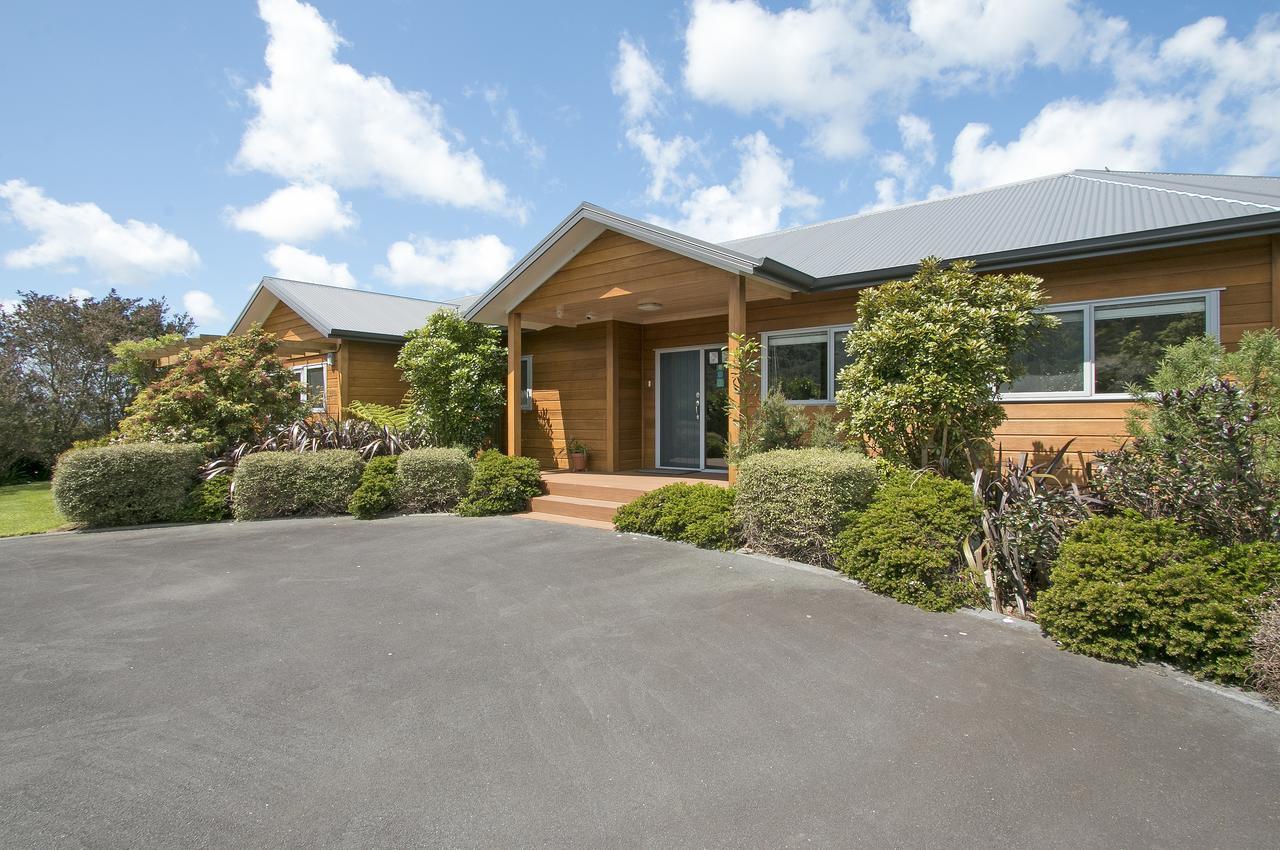Kaimai Country Lodge Катикати Экстерьер фото