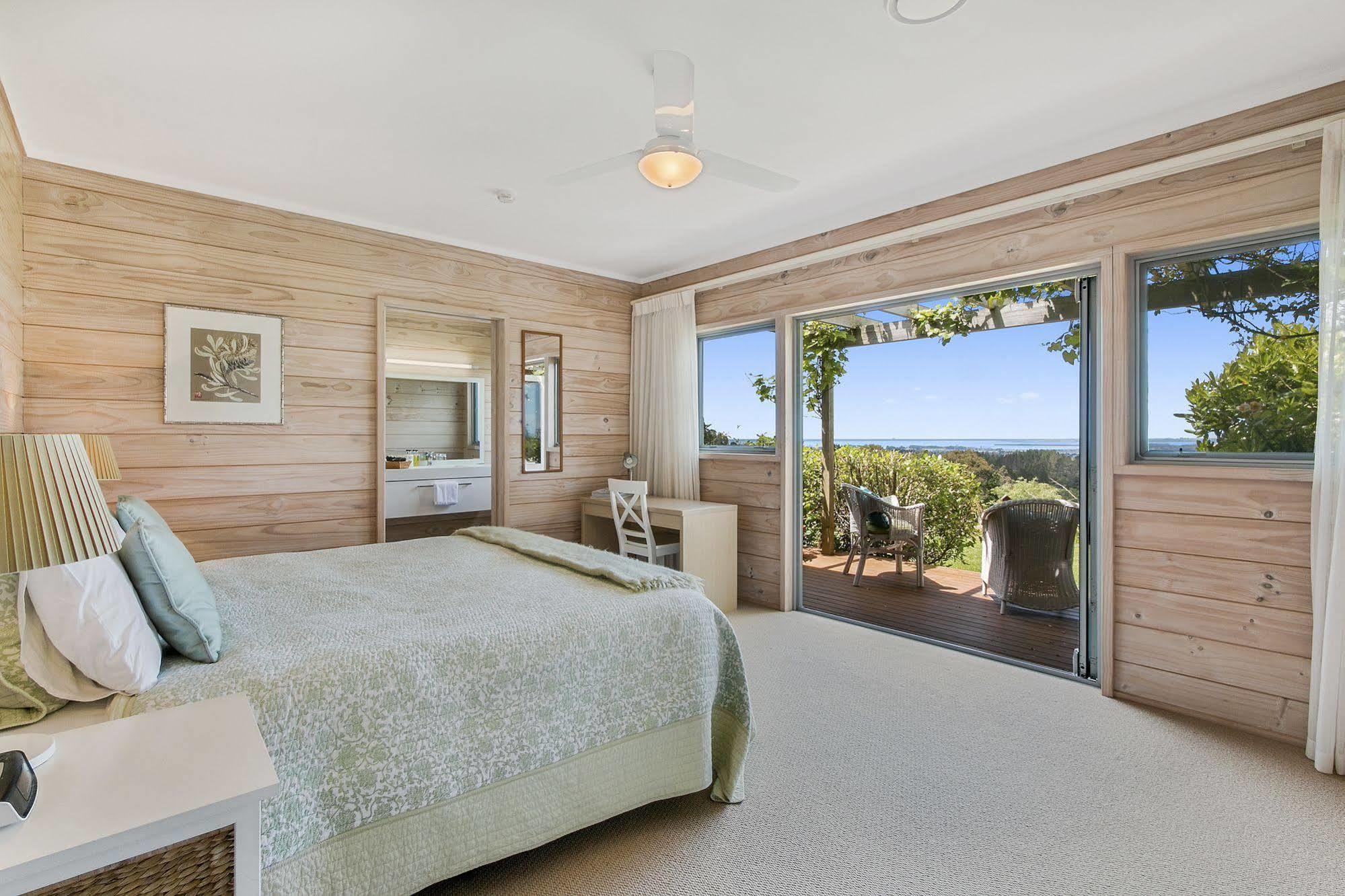 Kaimai Country Lodge Катикати Экстерьер фото