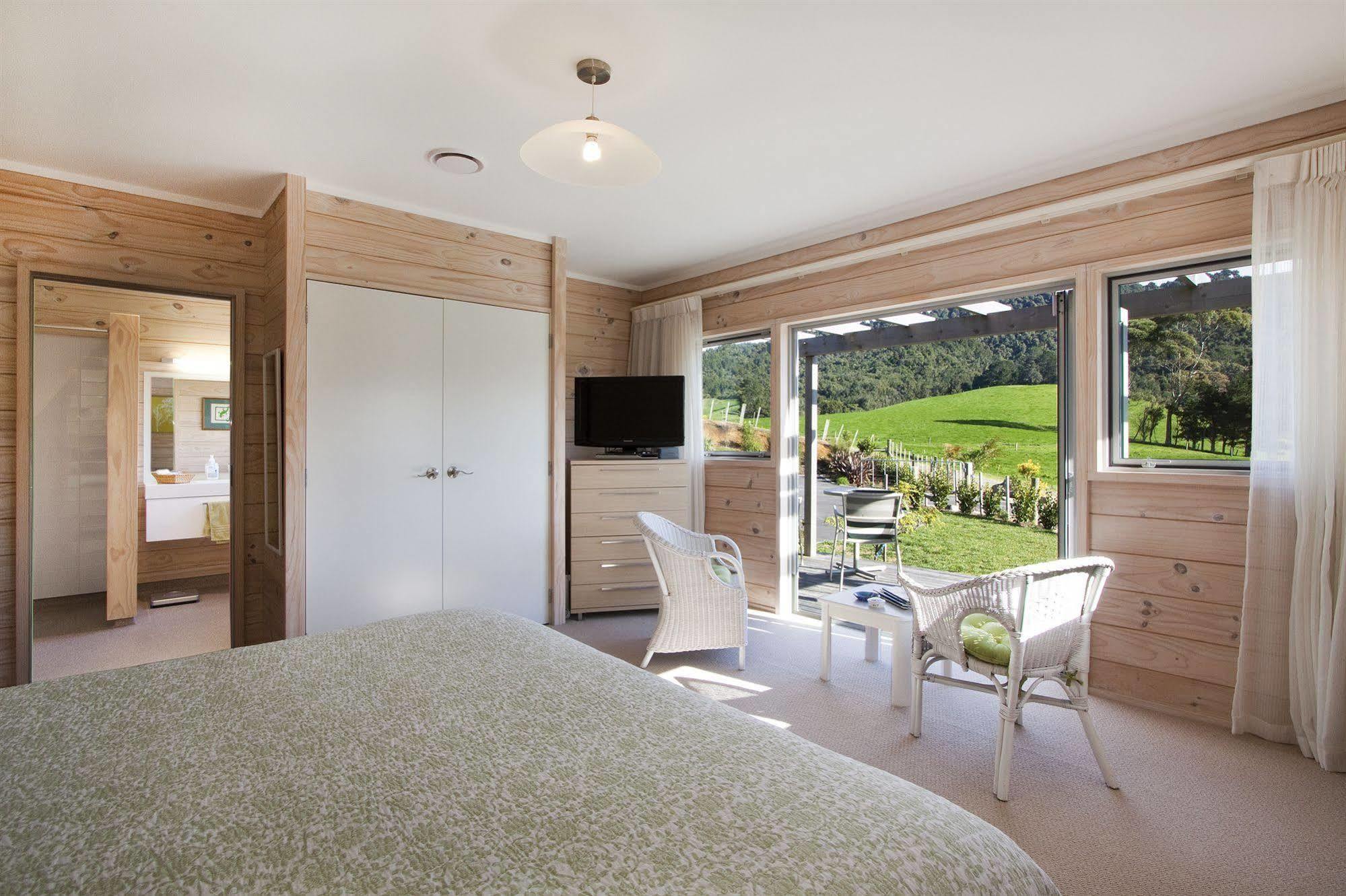 Kaimai Country Lodge Катикати Экстерьер фото